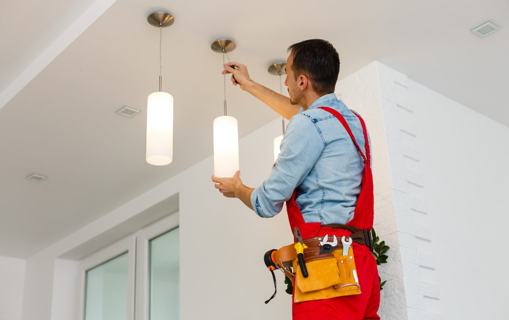 new orleans electrician light fixture replacement